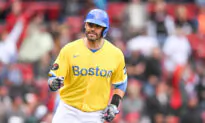Dodgers Sign J.D. Martinez—Justin Turner Goes to Red Sox