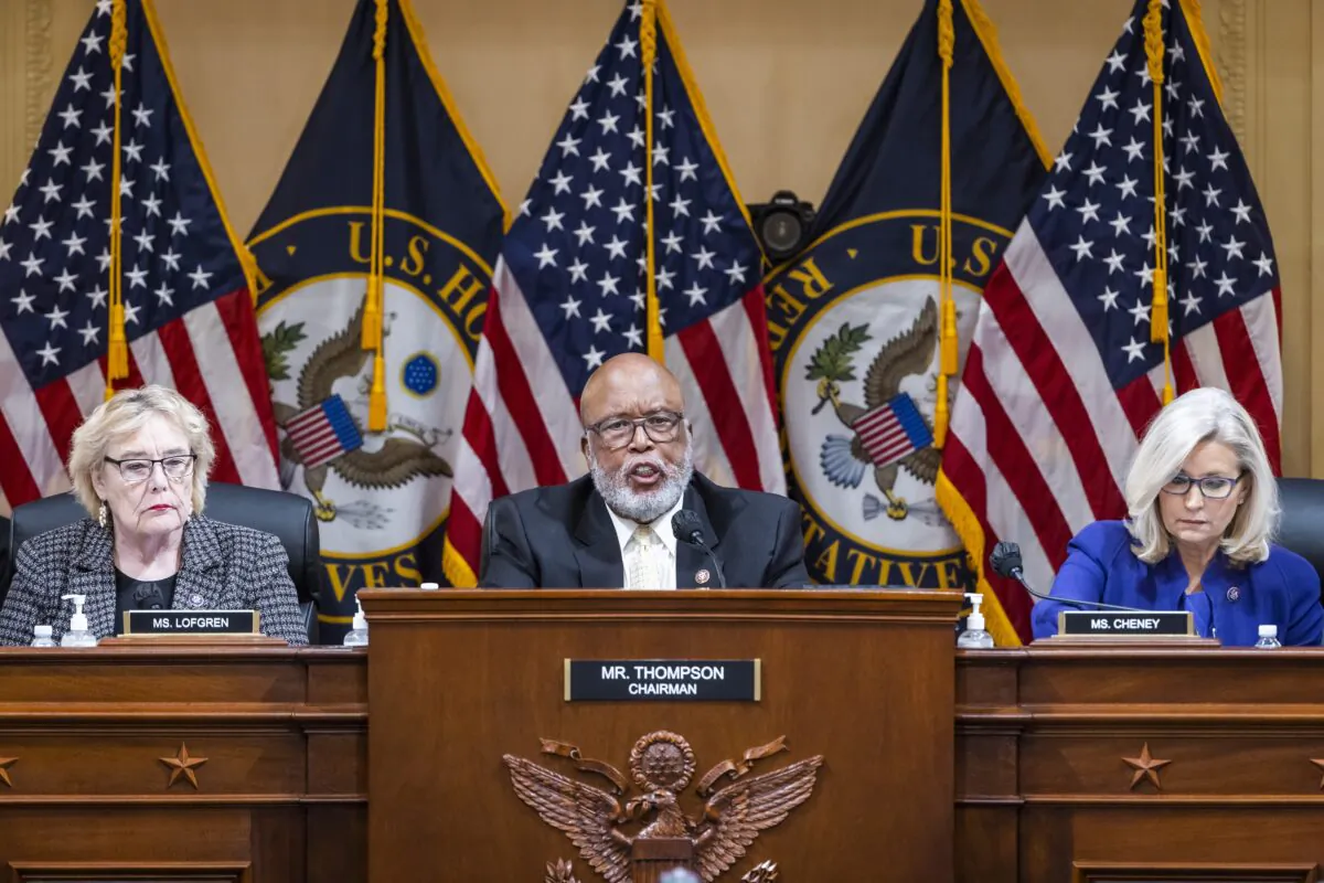 From left to right, Reps. Zoe Lofgren (D-Calif.), Bennie Thompson (D-Miss.), and Liz Cheney (R-Wyo.) during a House Jan. 6 panel hearing in Washington on Dec. 19, 2022. (Jim Lo Scalzo/Pool/Getty Images)