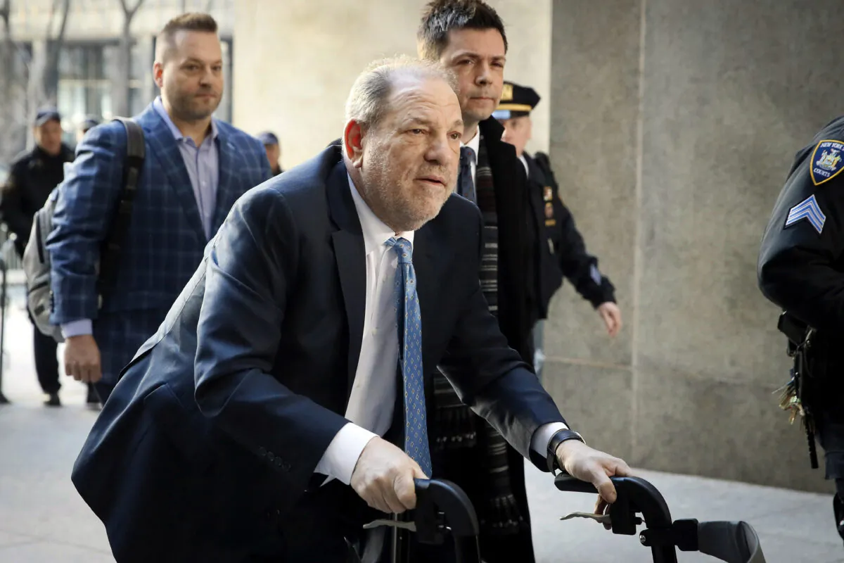 Harvey Weinstein arrives at a Manhattan courthouse as jury deliberations continue in his rape trial in New York, on Feb. 24, 2020. (John Minchillo/AP Photo)
