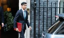 UK’s Sunak ‘Sad’ About Strike Disruptions but Insists No Talks on Public Sector Pay