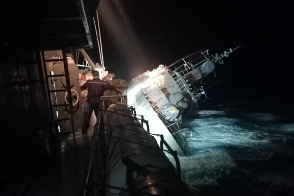 Thai navy rescue
