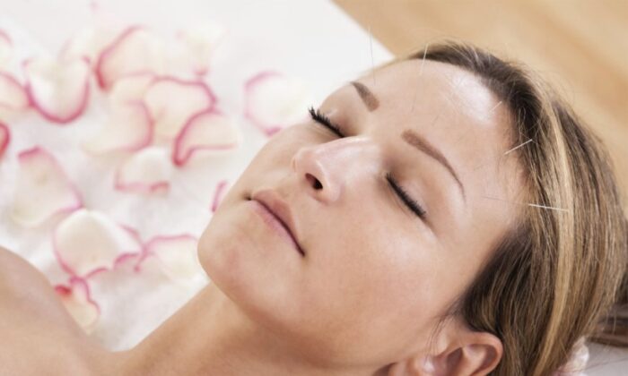 How Do Acupuncture and Chinese Medicine Help Skin Care