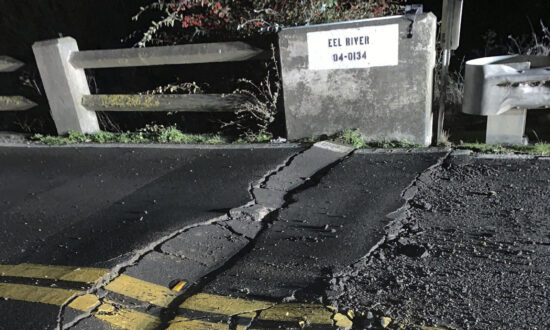 2 Injured, Thousands Without Power After Strong Quake Rattles Northern California