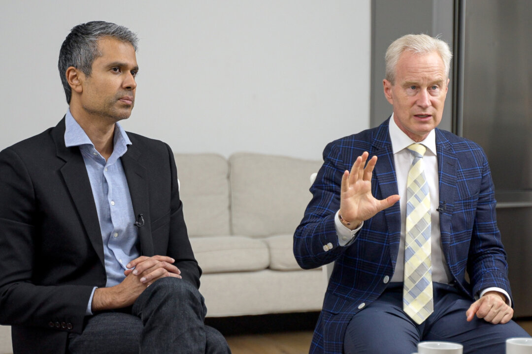 Cardiologists Dr. Aseem Malhotra (L) and Dr. Peter McCullough in Dallas on Nov. 29, 2022. (Bao Qiu/The Epoch Times) 
