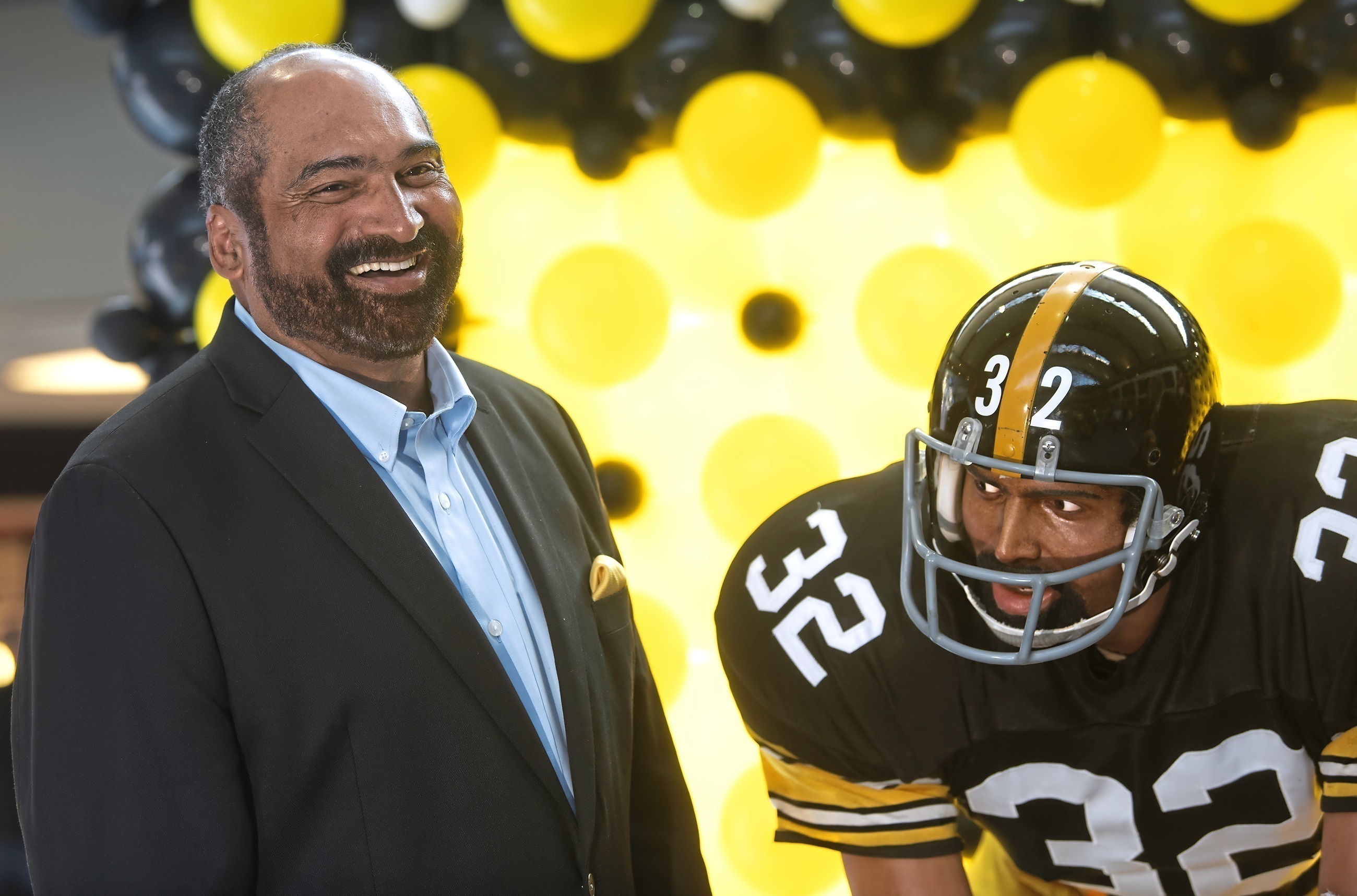 Franco Harris, Steeler Who Caught Immaculate Reception, Dies - Vimarsana News