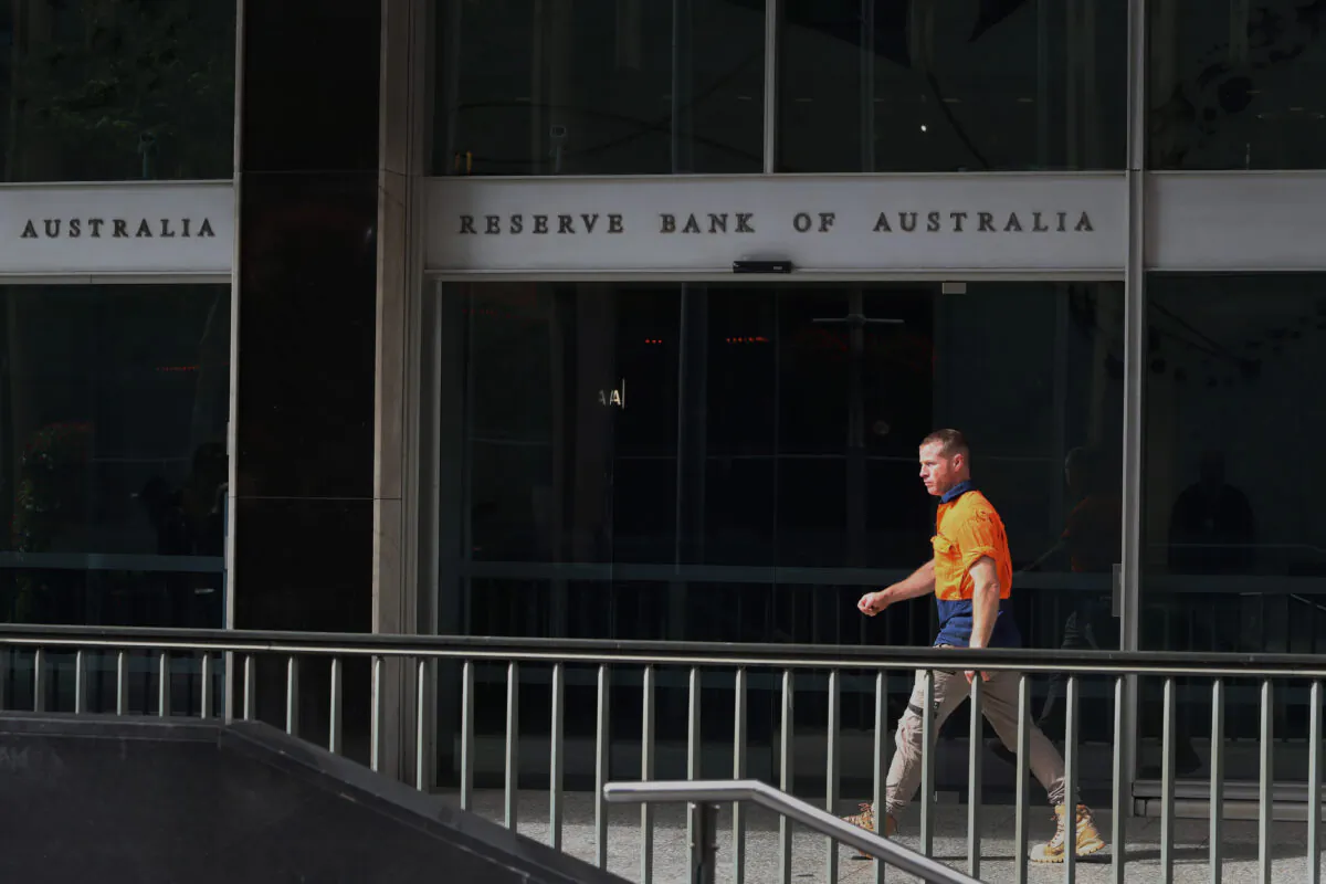A pedestrian moves past the Reserve Bank of Australia (RBA) building  in Sydney, Australia, on Oct. 18, 2022. (Lisa Maree Williams/Getty Images)