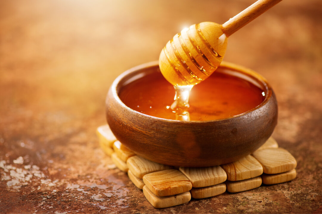 Honey is beneficial for both cardiovascular health and blood sugar control. (Subbotina Anna/Shutterstock)