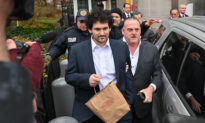 FTX Founder Bankman-Fried Leaves Court After Being Released on Bail