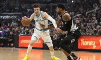 At Full Health, Clippers Beat Hornets for 10th Straight Time