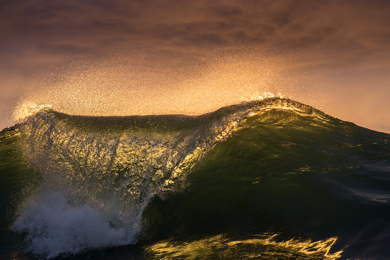 Inner Wave Photography: A Collection of Photos Taken from Inside Ocean Waves