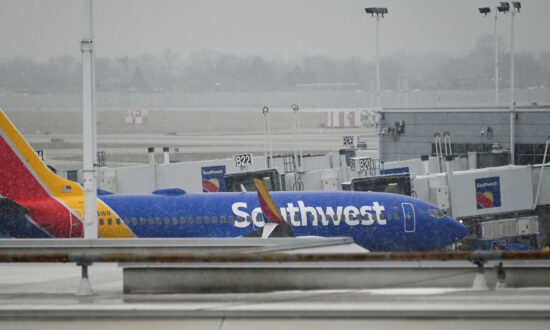Southwest Airlines Cancels 2,500 More Flights Wednesday Amid Federal Officials' Warnings