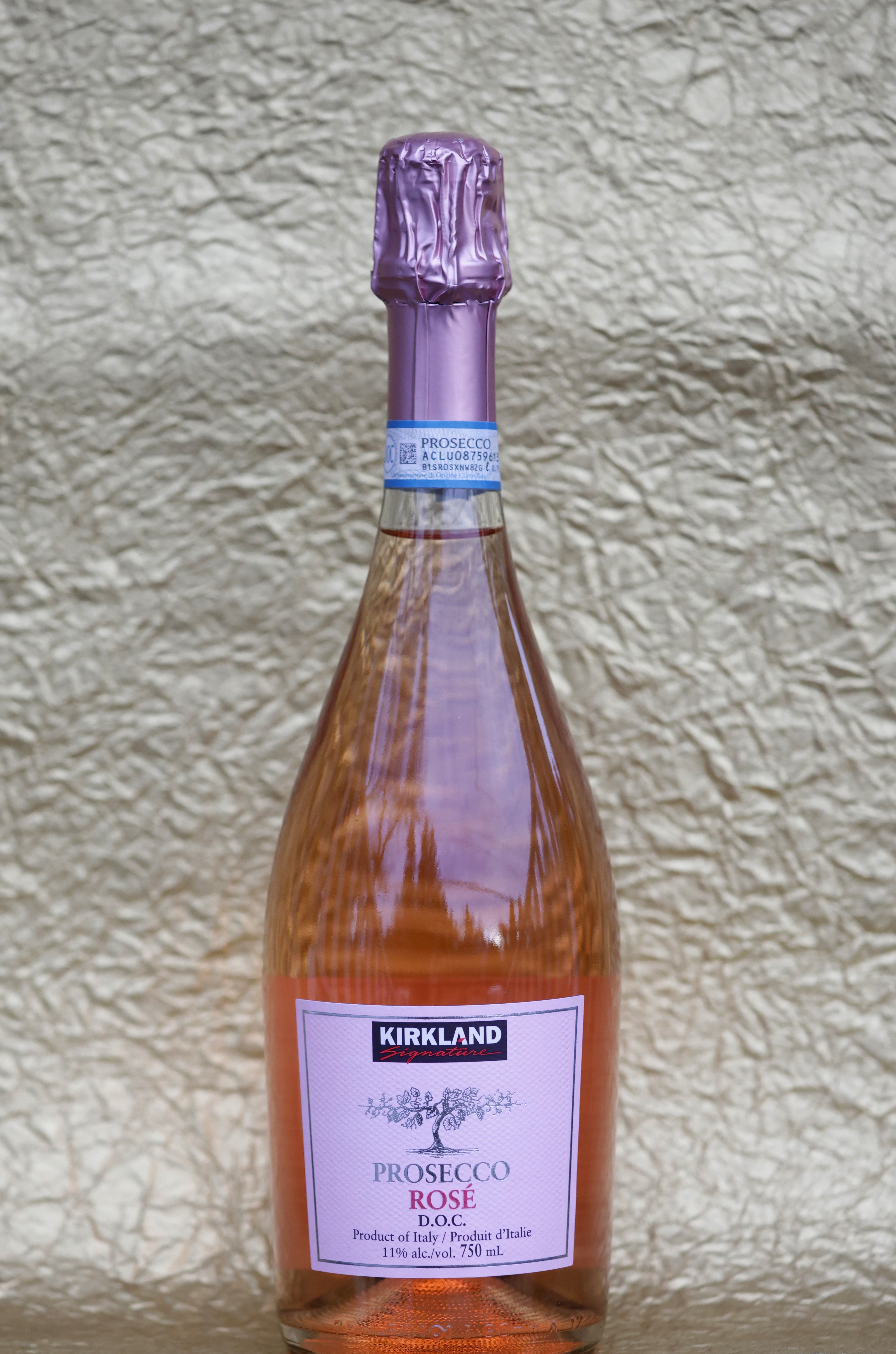 Kirkland Signature Prosecco Rosé..