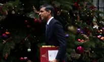 UK’s Sunak Sends Christmas Thanks to Public Servants as Strikes Continue