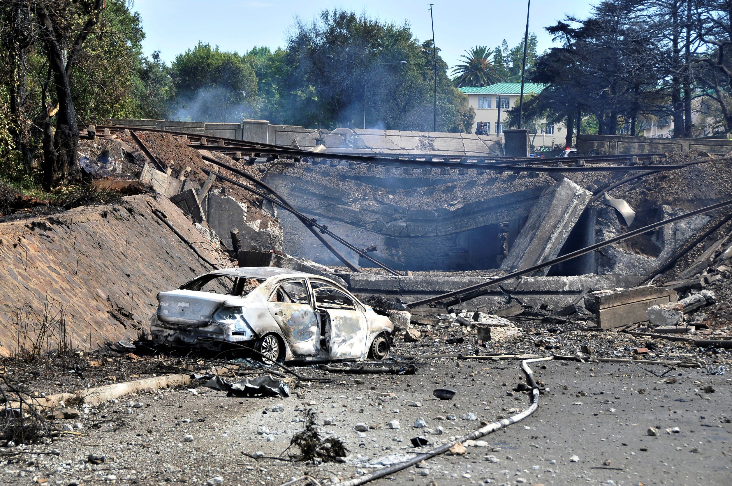 Truck With Liquified Gas Explodes in South Africa; 8 Killed - Vimarsana News