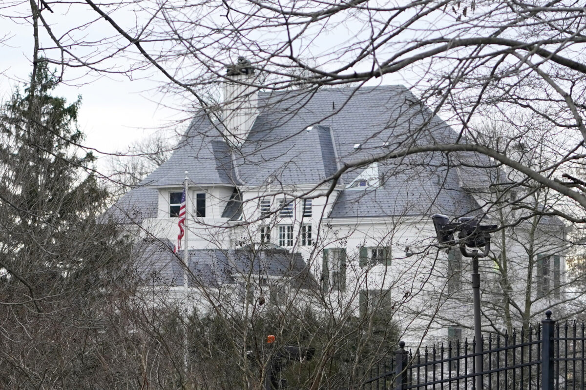 Illegal Immigrants Dropped Near VP Harris Home In DC On Christmas Eve