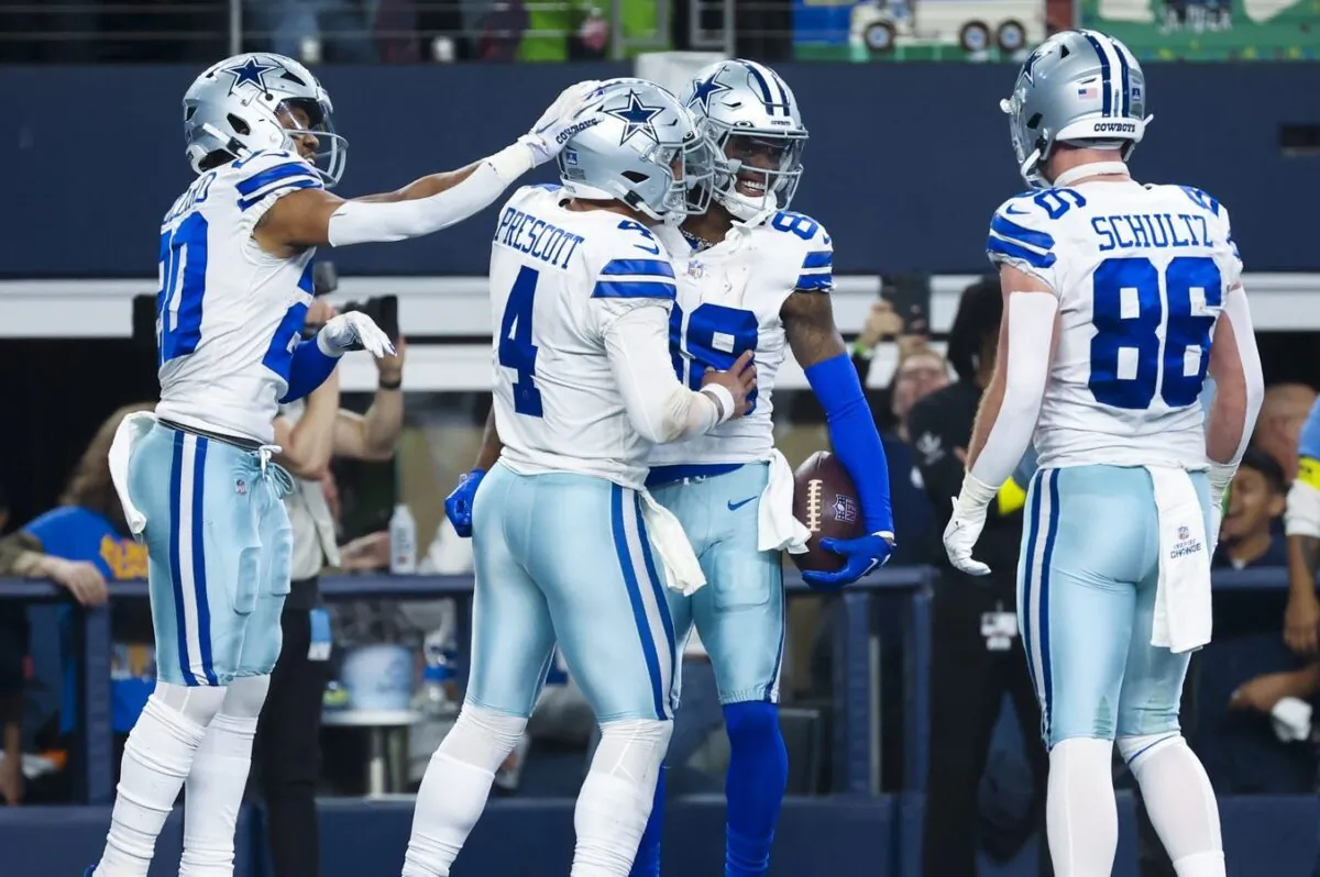 Dallas Cowboys wide receiver CeeDee Lamb (88) celebrates with teammates after scoring a touchdown during the second half against the Philadelphia Eagles at AT&T Stadium in Arlington, Texas, on Dec. 24, 2022. (Kevin Jairaj/USA TODAY Sports via Field Level Media)