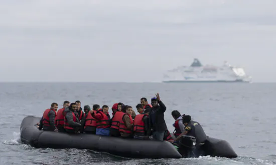 Illegal Immigrant Who MI5 Deemed ‘Islamist Extremist’ Wins Right to Stay in Britain
