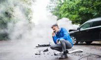 5 Best Emergency Communications Options to Stay in Touch With Friends and Family in Any Crisis