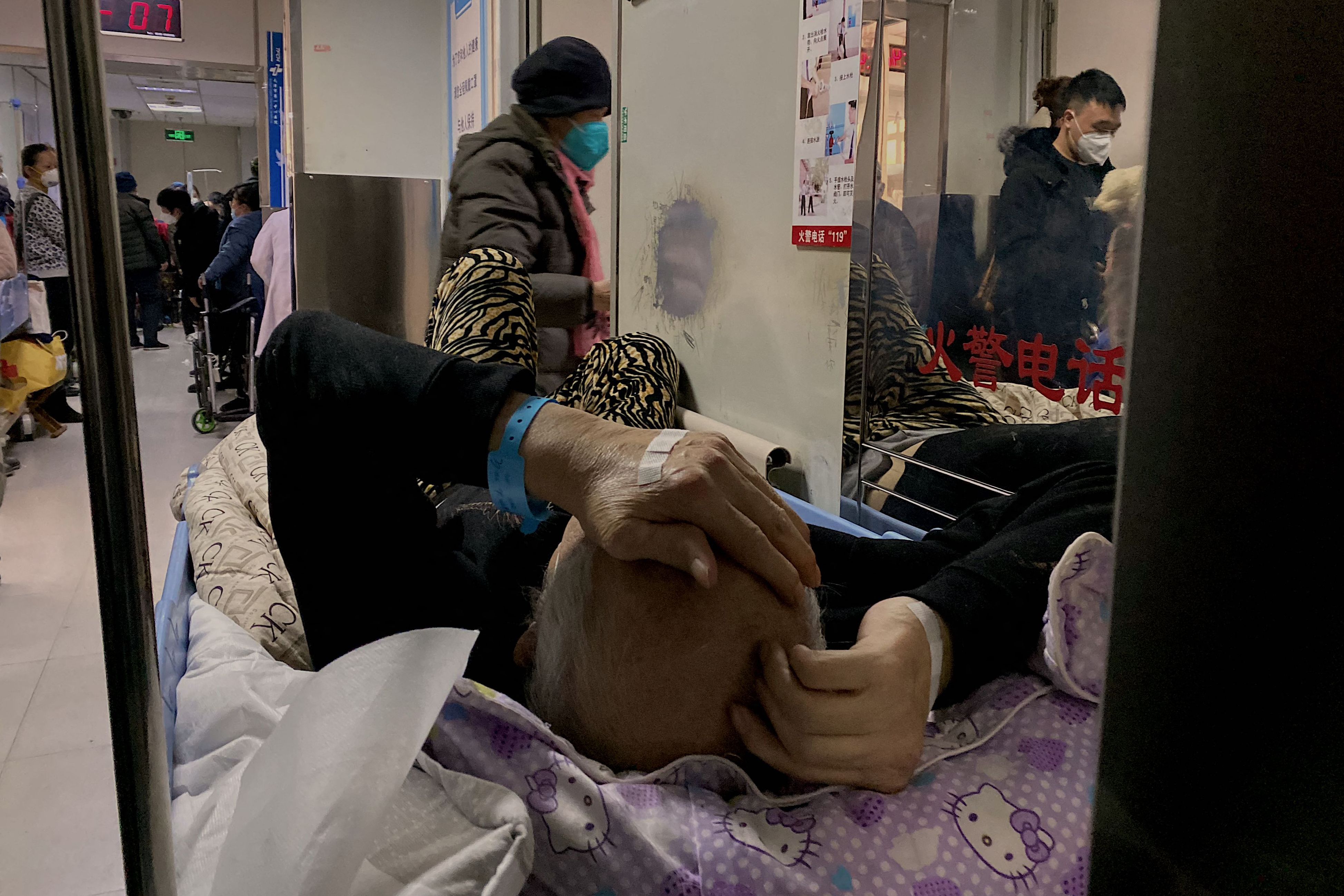 China's COVID Chaos a 'Horrible Indictment' of US Leadership for Emulating CCP Lockdowns: Former White House Adviser - Vimarsana News