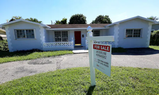Mortgage Demand Crashes, America’s 3rd Biggest Homebuilder Posts 41 Percent Drop in New Home Orders