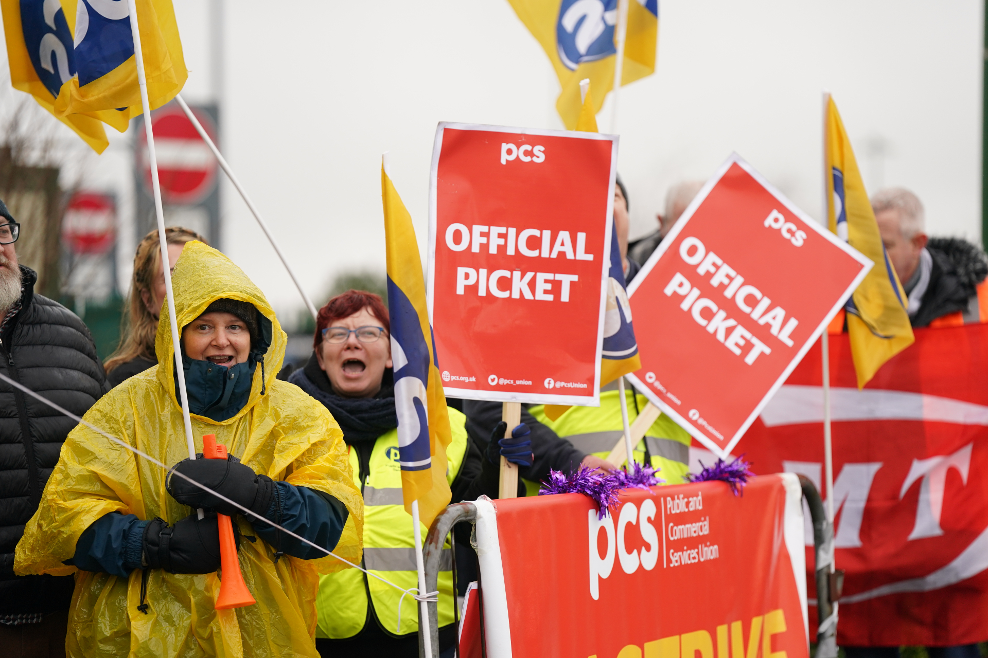 UK Trade Unions Claim Proposed Laws on Strikes Are 'Undemocratic, Unworkable' - Vimarsana News