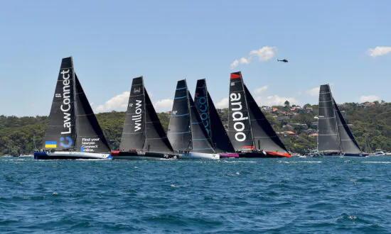 Andoo Comanche Wins Line Honours in Sydney to Hobart Yacht Race