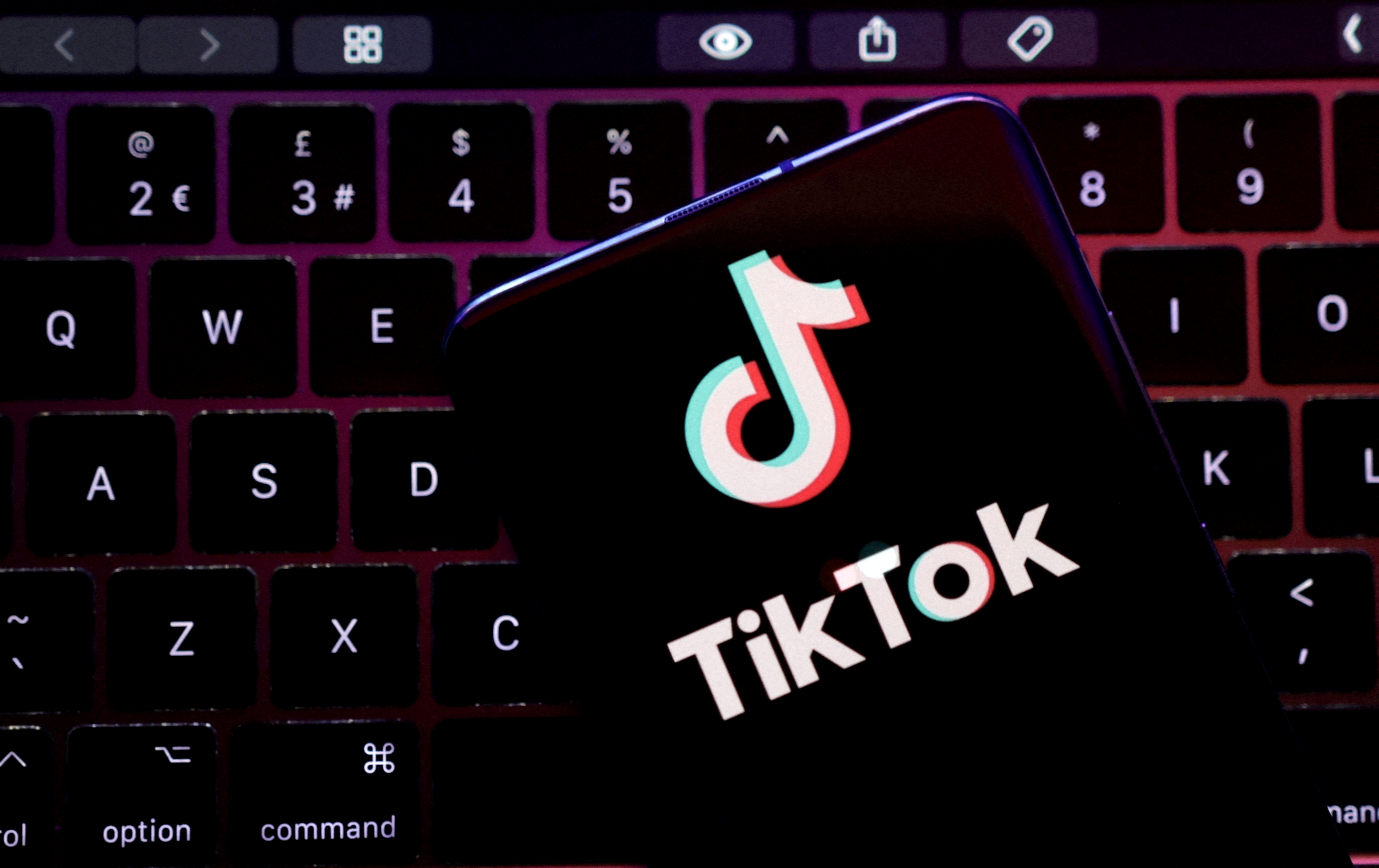 Wisconsin, North Carolina Join 20 Other States to Ban TikTok From Government Devices - Vimarsana News
