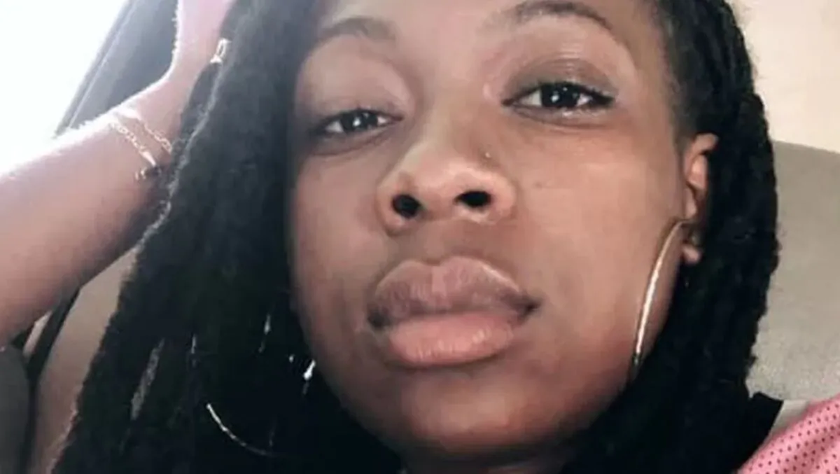 Anndel Taylor, 22-year-old student nurse, as seen in an undated photo. (GoFundMe)