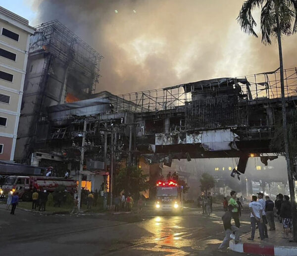 cambodia-casino-fire-1