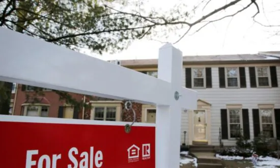 US Pending Home Sales Sag More Than Expected in November