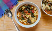 Sausage and Spinach Tortellini Soup