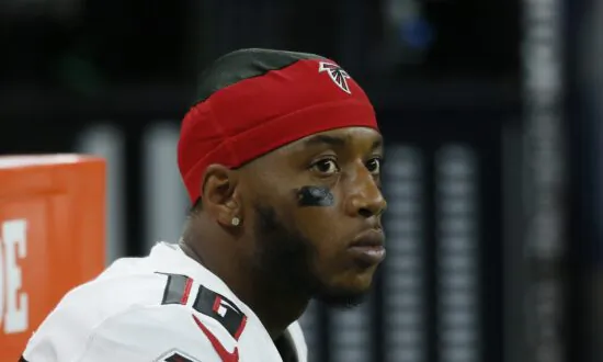 Falcons Wide Receiver Batson Arrested Following Altercation With Police