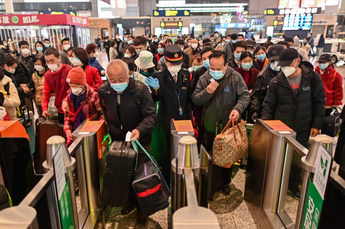 Shanghai Overwhelmed by Record-High Daily Emergency Cases and Funeral Home Overloads - Vimarsana News