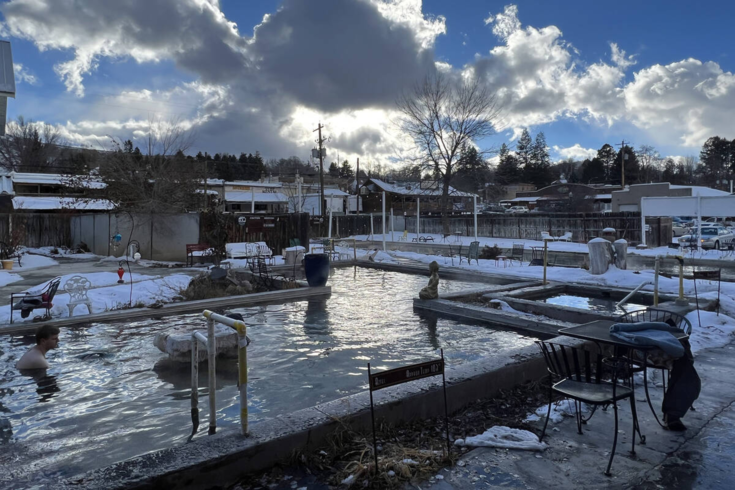 Lava Hot Springs Inn's pool on a sub-freezing afternoon