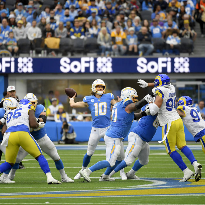 Chargers Win Battle for Los Angeles 31–10 Over Rams