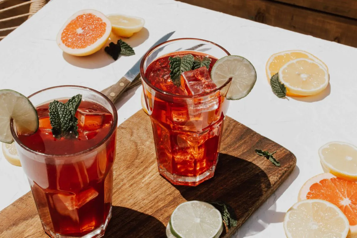 The combination of sweetened, cooled tea and mature kombucha is super easy to make and far more economical than buying it at the store. (Katherine Sousa/Unsplash)