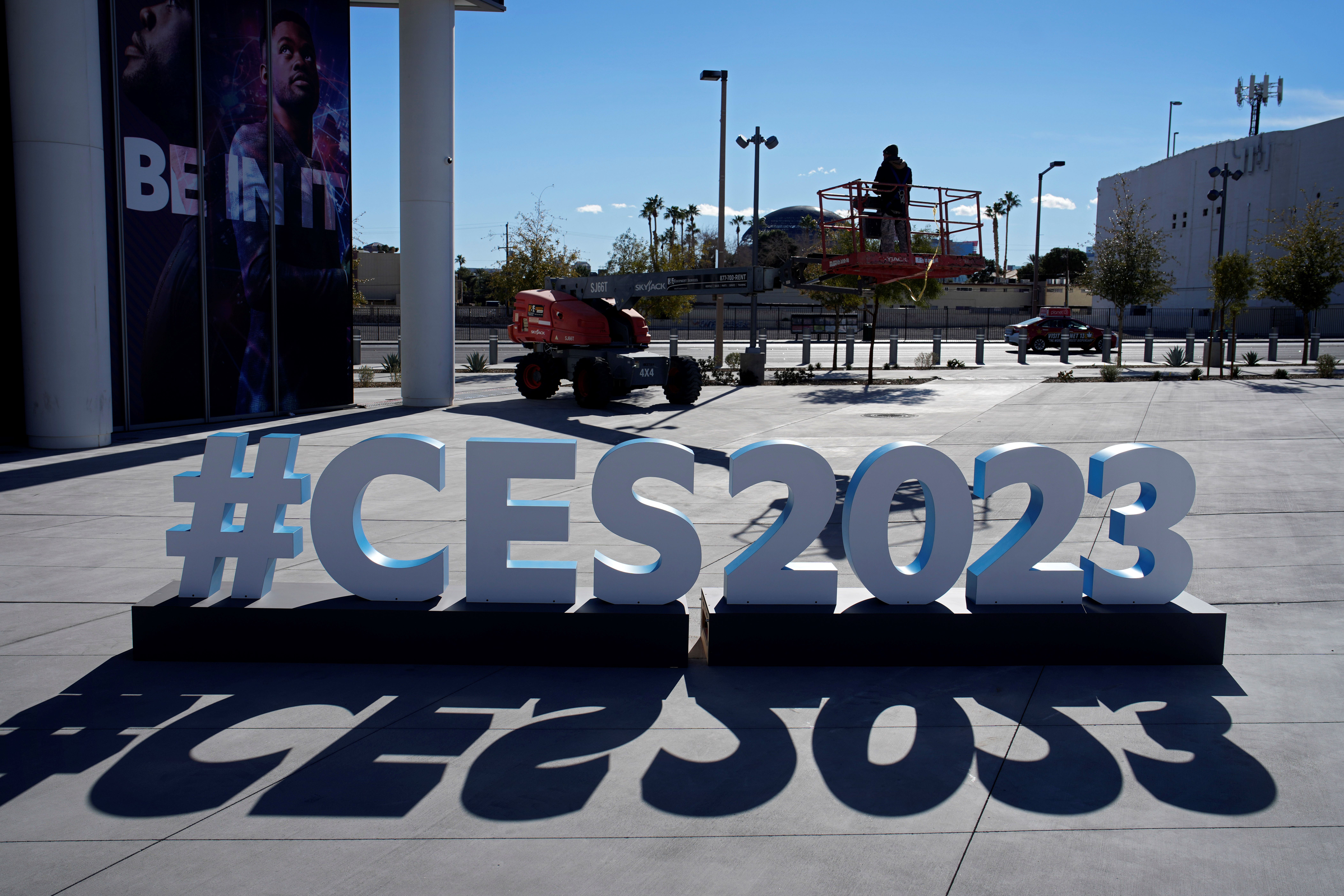 LIVE NOW: Consumer Electronics Show Opens to the Public - Vimarsana News