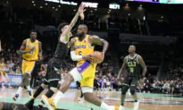 James Pours in 43 as Lakers Hold Off Hornets, 121–115