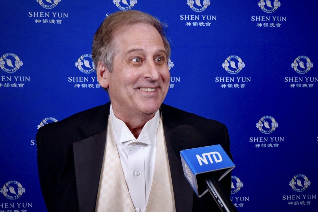 Dr. Cary Fechter at the Shen Yun Performing Arts performance at North Charleston Performing Arts Center, on Jan. 3, 2023. (Frank Xie/The Epoch Times)