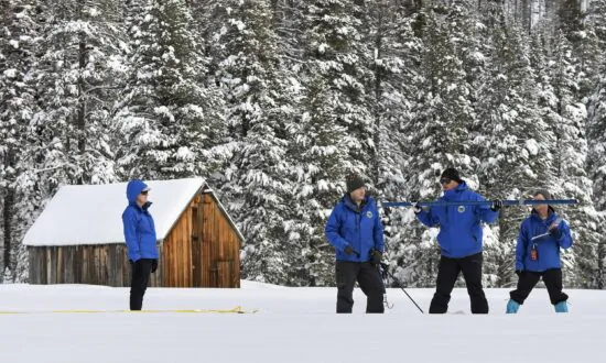 California Snowpack Continues to Rise: Officials