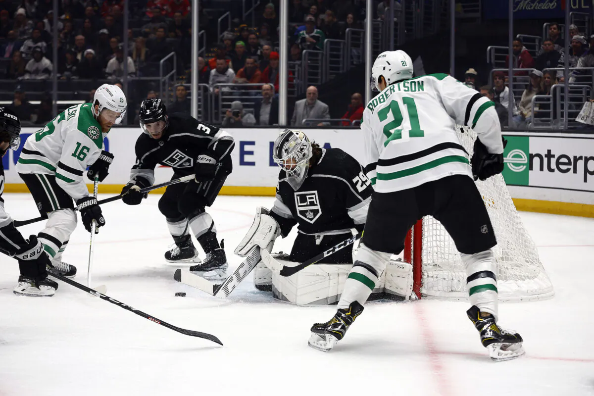 Pheonix Copley (29) of the Los Angeles Kings makes a save in front of Joe Pavelski (16) of the Dallas Stars in the first period at Crypto.com Arena in Los Angeles, on Jan.3, 2023. (Ronald Martinez/Getty Images)