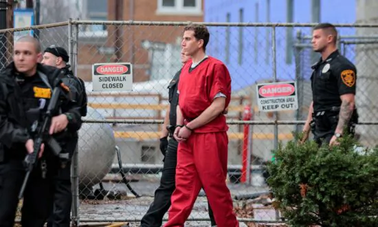 Witness in Idaho Murders Heard Crying, Saw Man in Mask on Morning of Killings: Affidavit