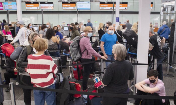 Sunwing Cancels Southbound Flights From Toronto, Montréal After Delta Plane Crash