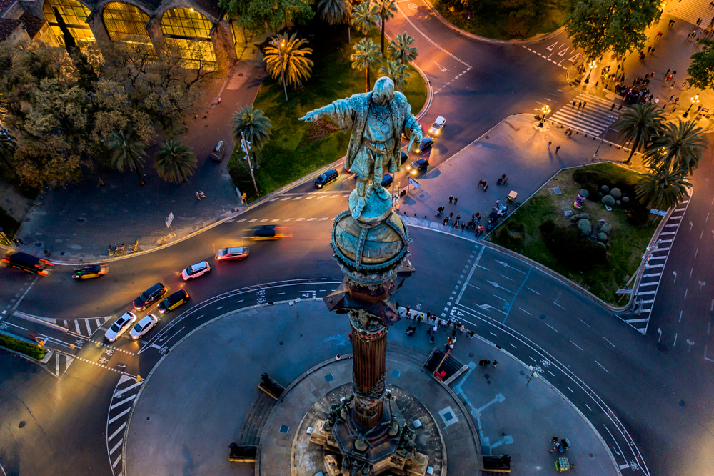 Christopher,Columbus,Statue,In,Barcelona,At,Night