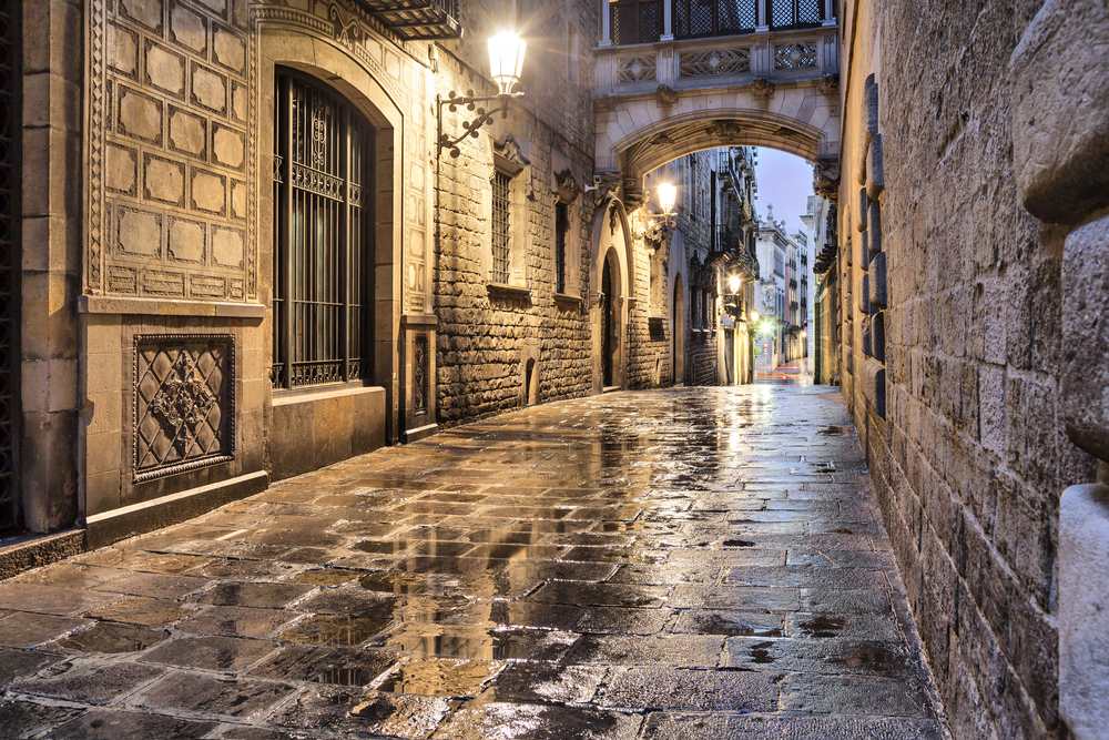 Narrow,Street,Carrer,Del,Bisbe,In,Gothic,Quarter,,Barcelona,,Spain