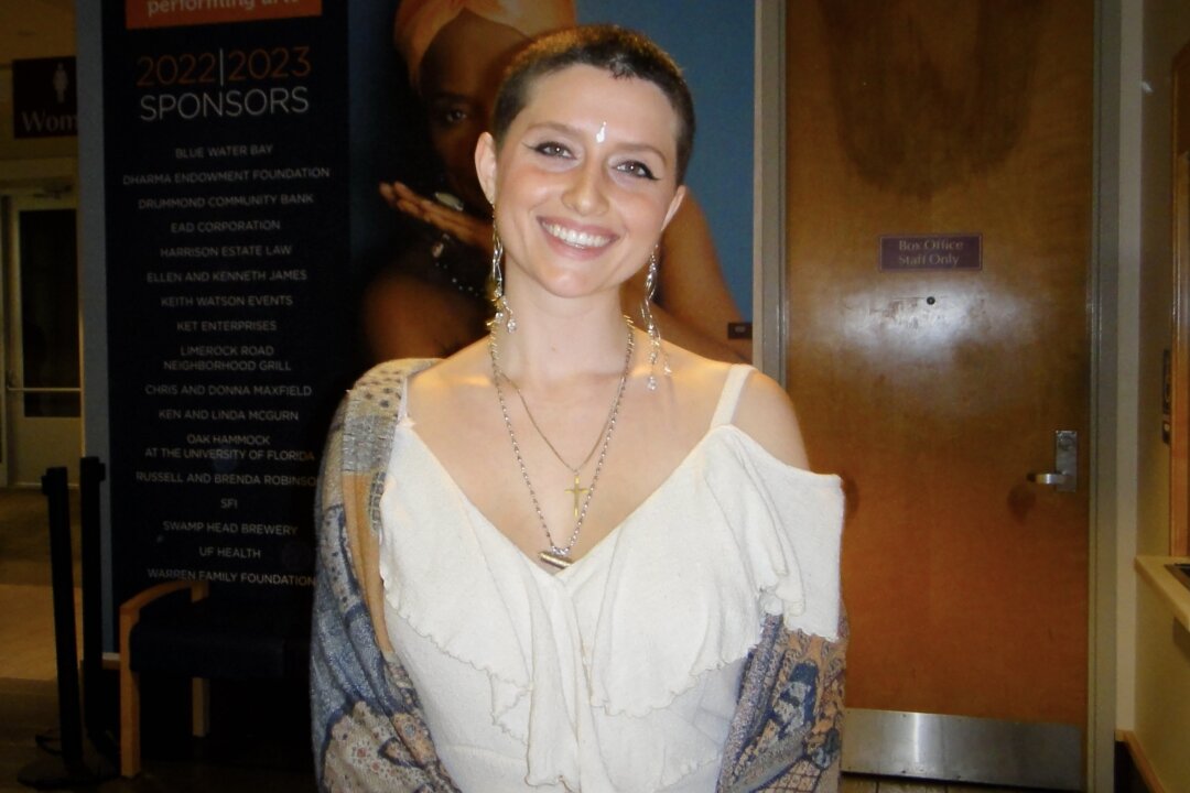 Singer Anjali Hansa enjoyed Shen Yun at Curtis M. Phillips Center for the Performing Arts, on Jan. 4, 2023. (Teng Dongyu/ The Epoch Times)