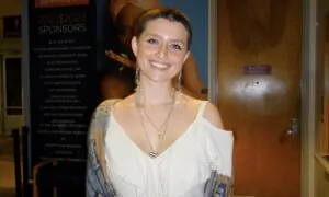 Shen Yun Dancers ‘Amazingly Divine’: Singer