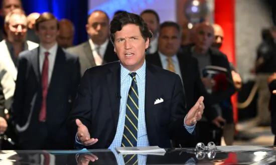 Tucker Carlson Refutes New Book’s Claim That Ron DeSantis Accosted His Dog