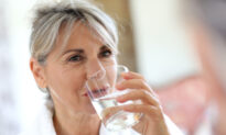 High Sodium Levels Linked to Increased Biological Aging, Drinking Enough Water May Help