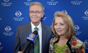 Couple Celebrating 50th Anniversary at Shen Yun Sums up Experience With One Word